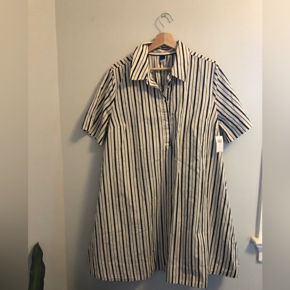 Old Navy Dresses & Skirts - Old Navy | L | Striped Short Sleeve Shirt Dress
